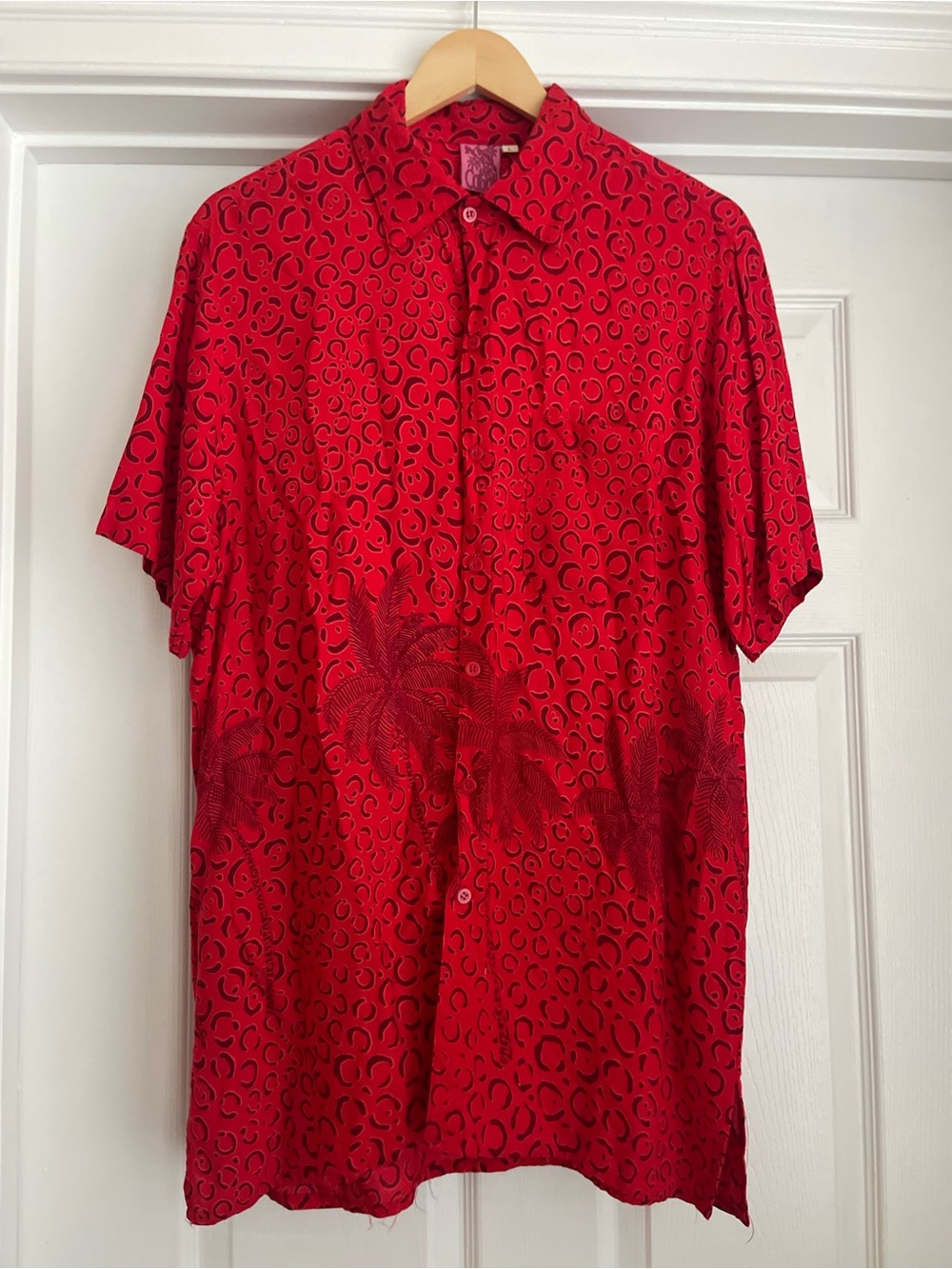 Men's Casual Red Short-Sleeve Button-Down Shirt